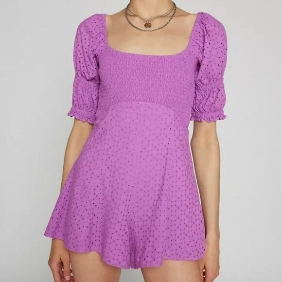 UO x Kimchi Blue Ivy Eyelet Lace Romper Lilac Square Neck Puff Sleeve SZ S NWT - Picture 1 of 14